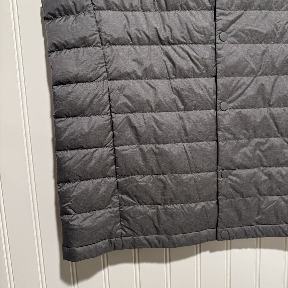 Uniqlo Gray Ultra Lite Compact Vest Mens Medium - Picture 2 of 6
